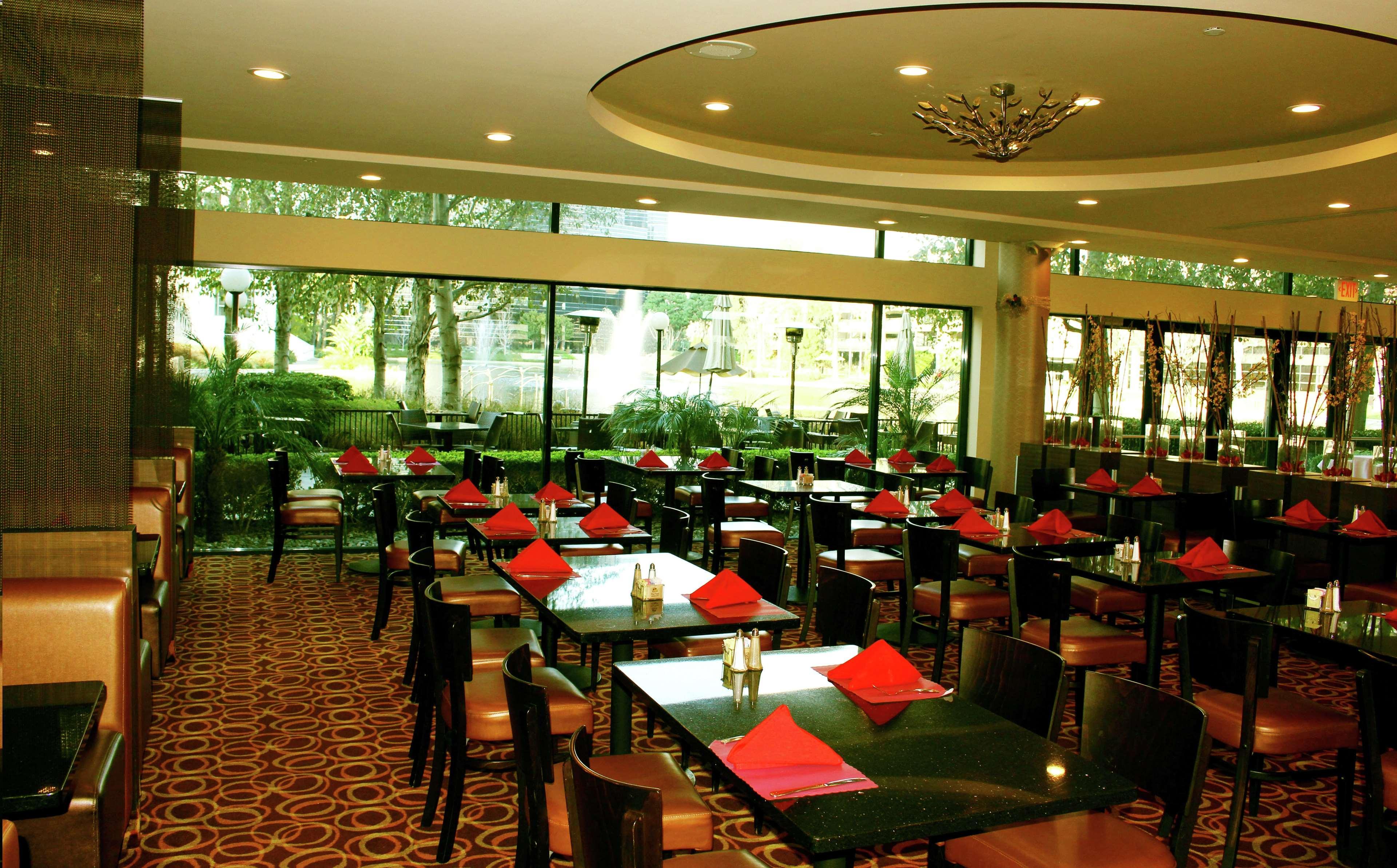 Hotel Doubletree By Hilton Orange County Airport Santa Ana Zewnętrze zdjęcie