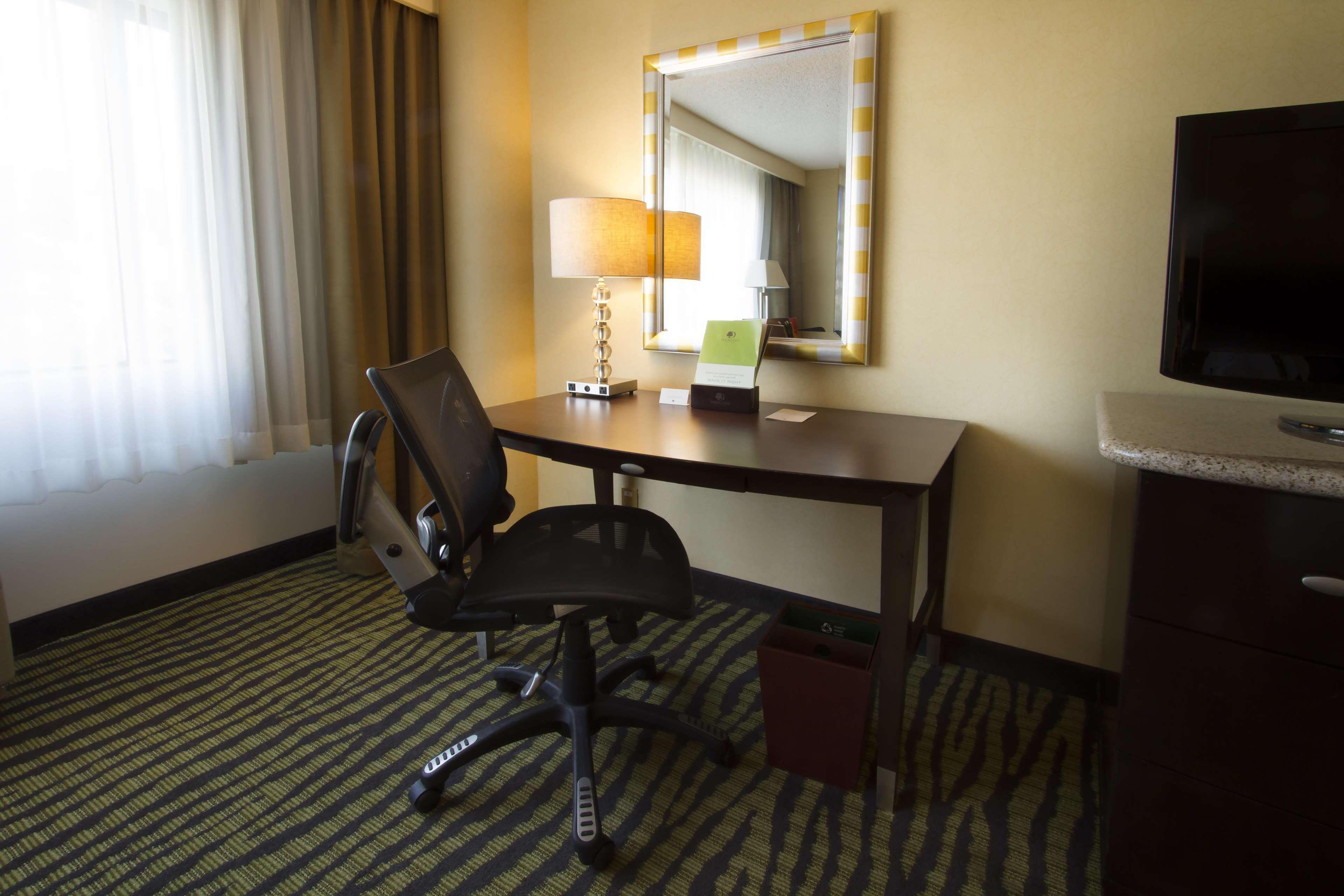 Hotel Doubletree By Hilton Orange County Airport Santa Ana Zewnętrze zdjęcie