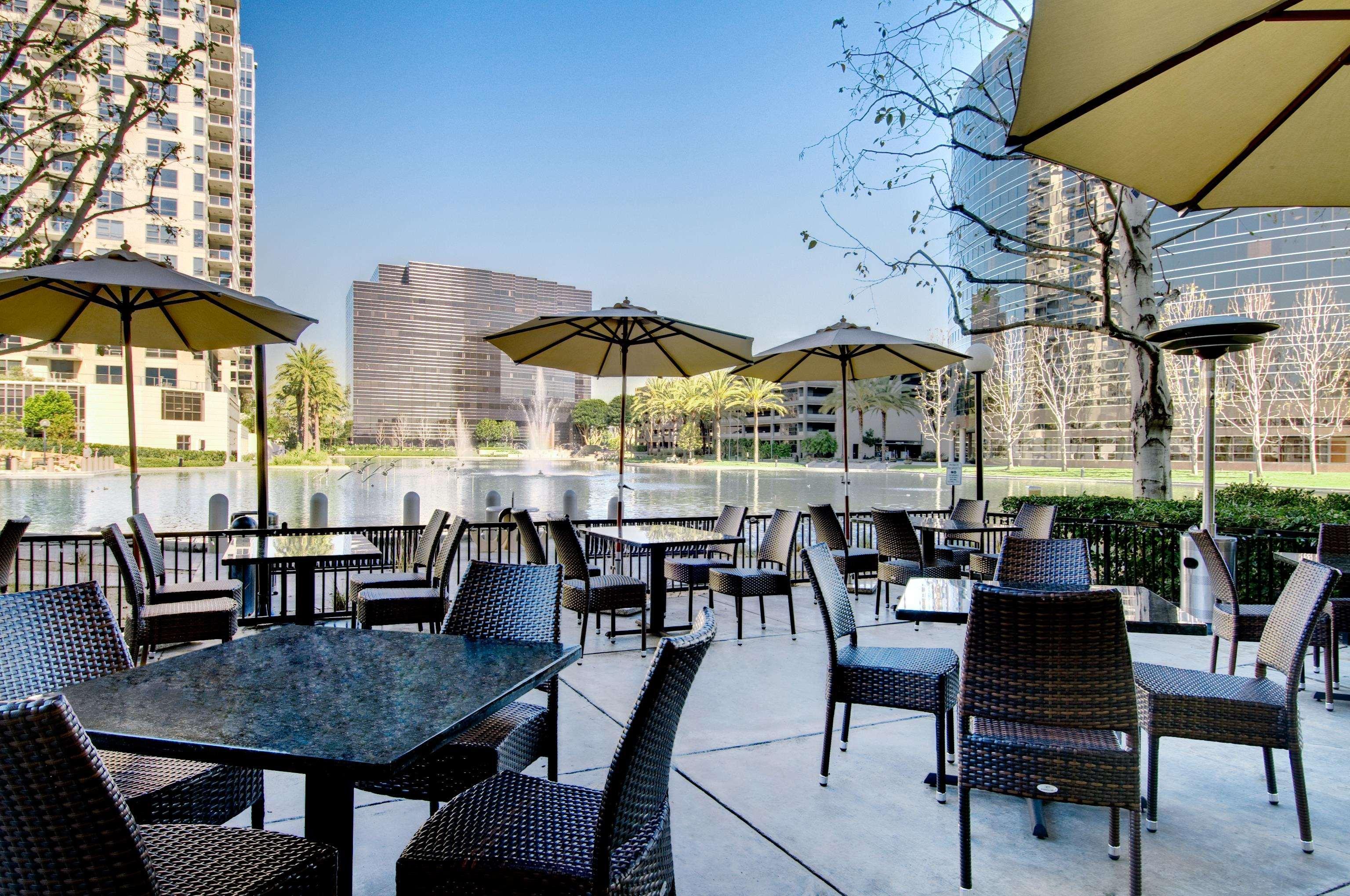 Hotel Doubletree By Hilton Orange County Airport Santa Ana Zewnętrze zdjęcie