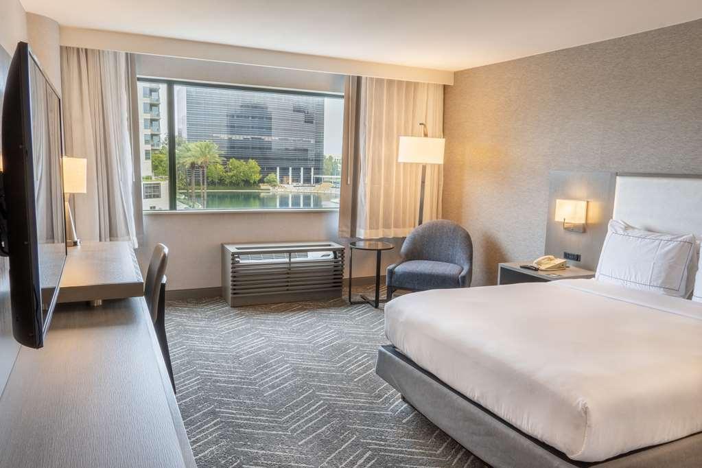 Hotel Doubletree By Hilton Orange County Airport Santa Ana Pokój zdjęcie