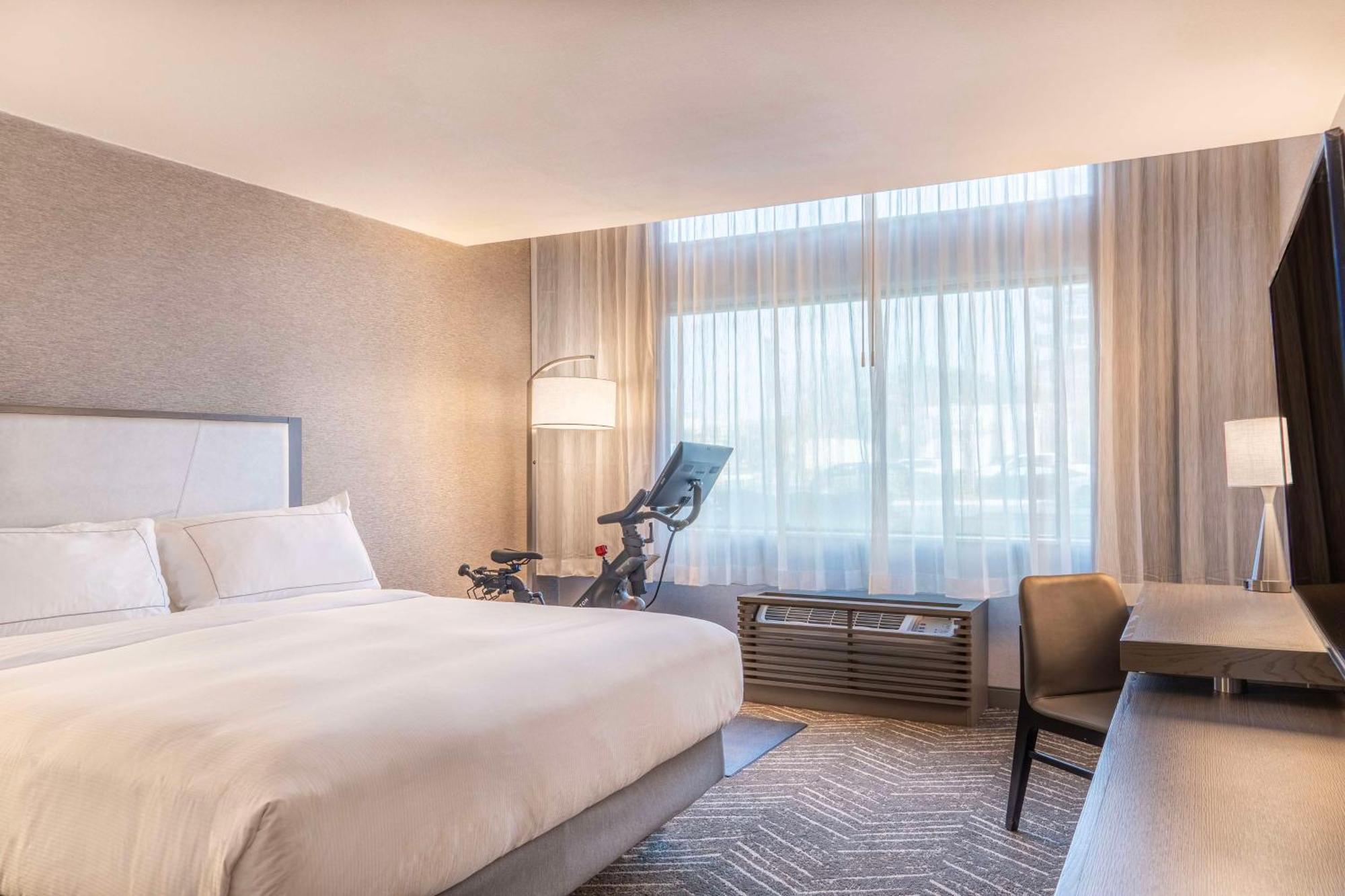 Hotel Doubletree By Hilton Orange County Airport Santa Ana Zewnętrze zdjęcie