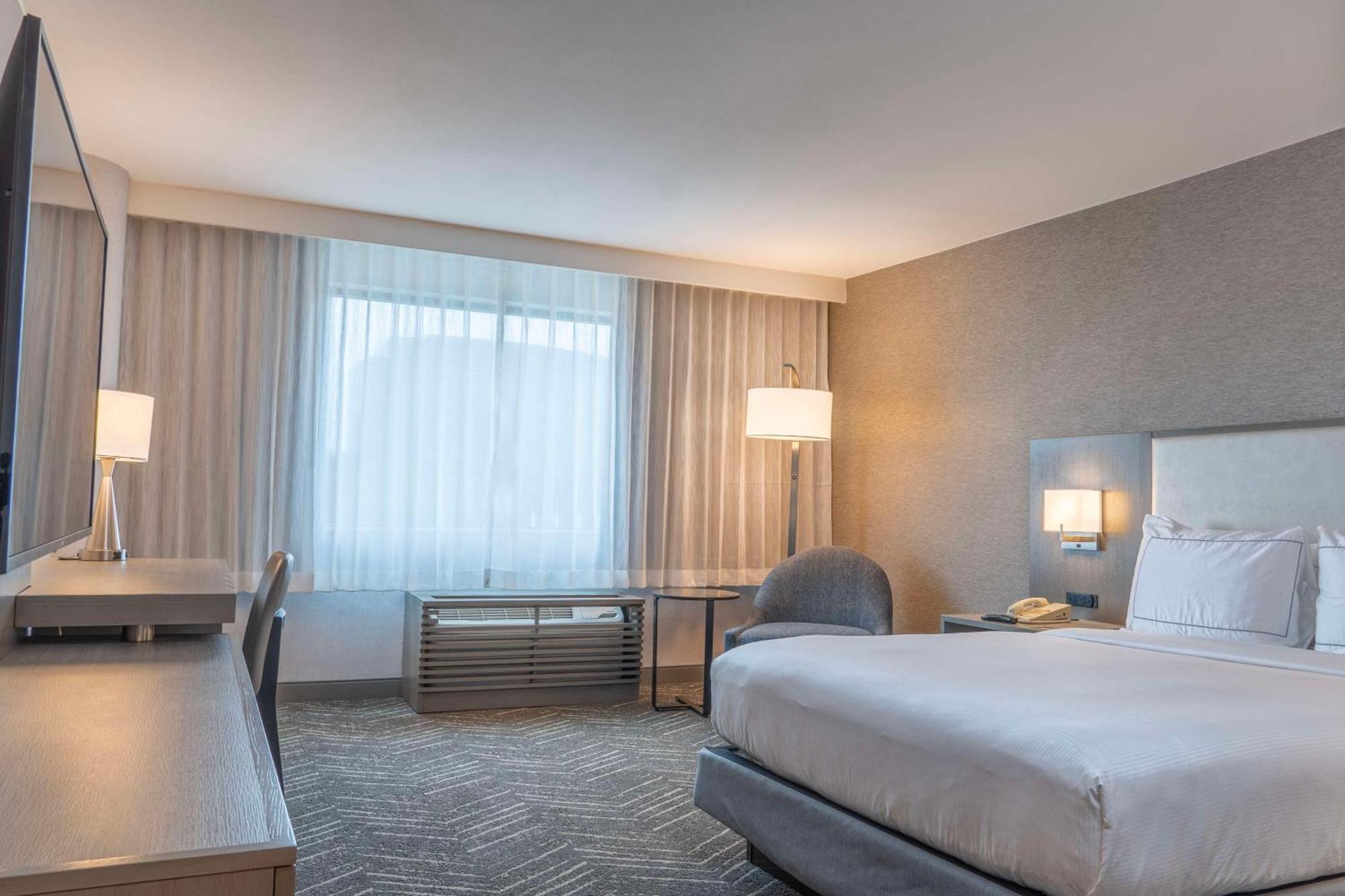 Hotel Doubletree By Hilton Orange County Airport Santa Ana Zewnętrze zdjęcie
