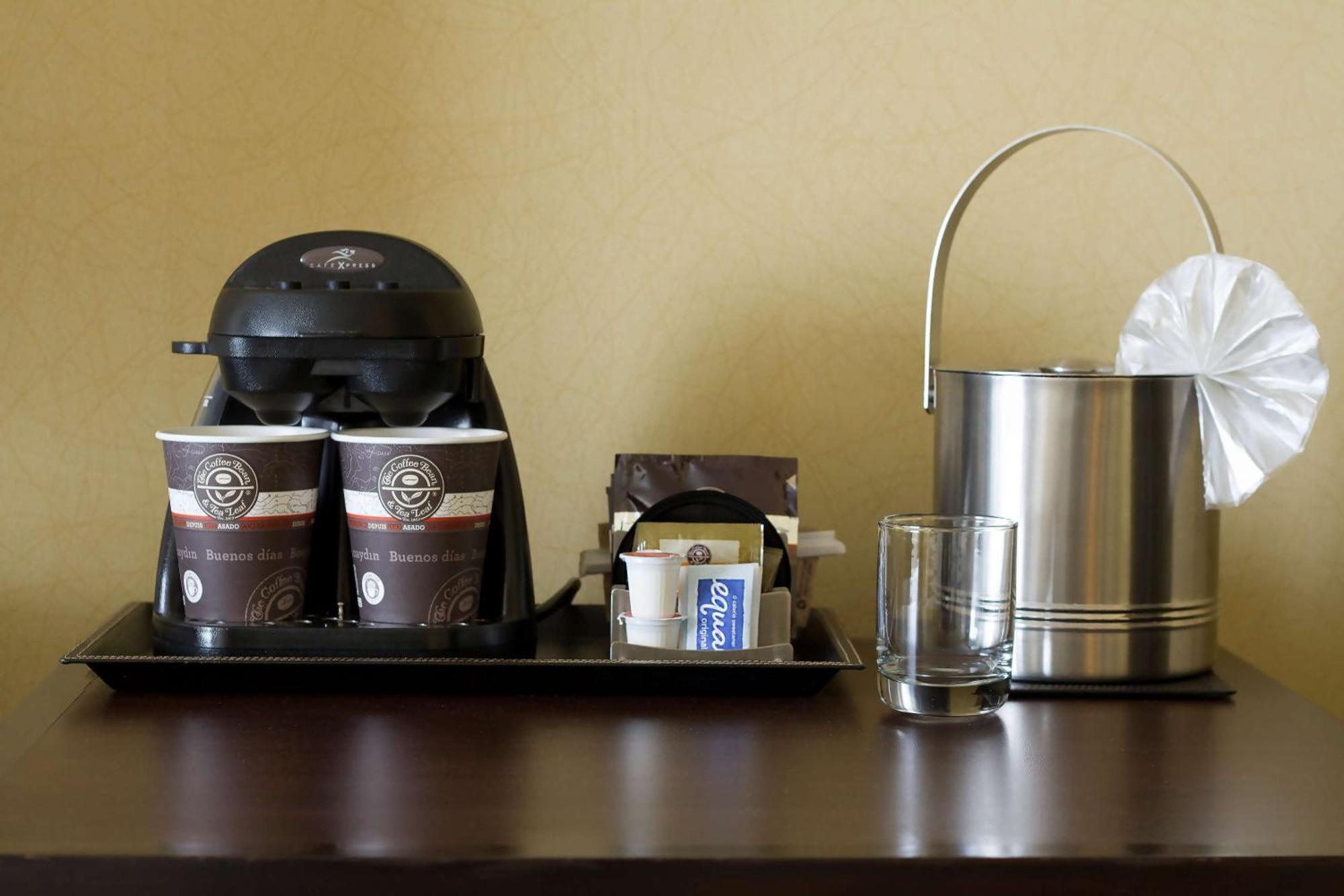 Hotel Doubletree By Hilton Orange County Airport Santa Ana Zewnętrze zdjęcie