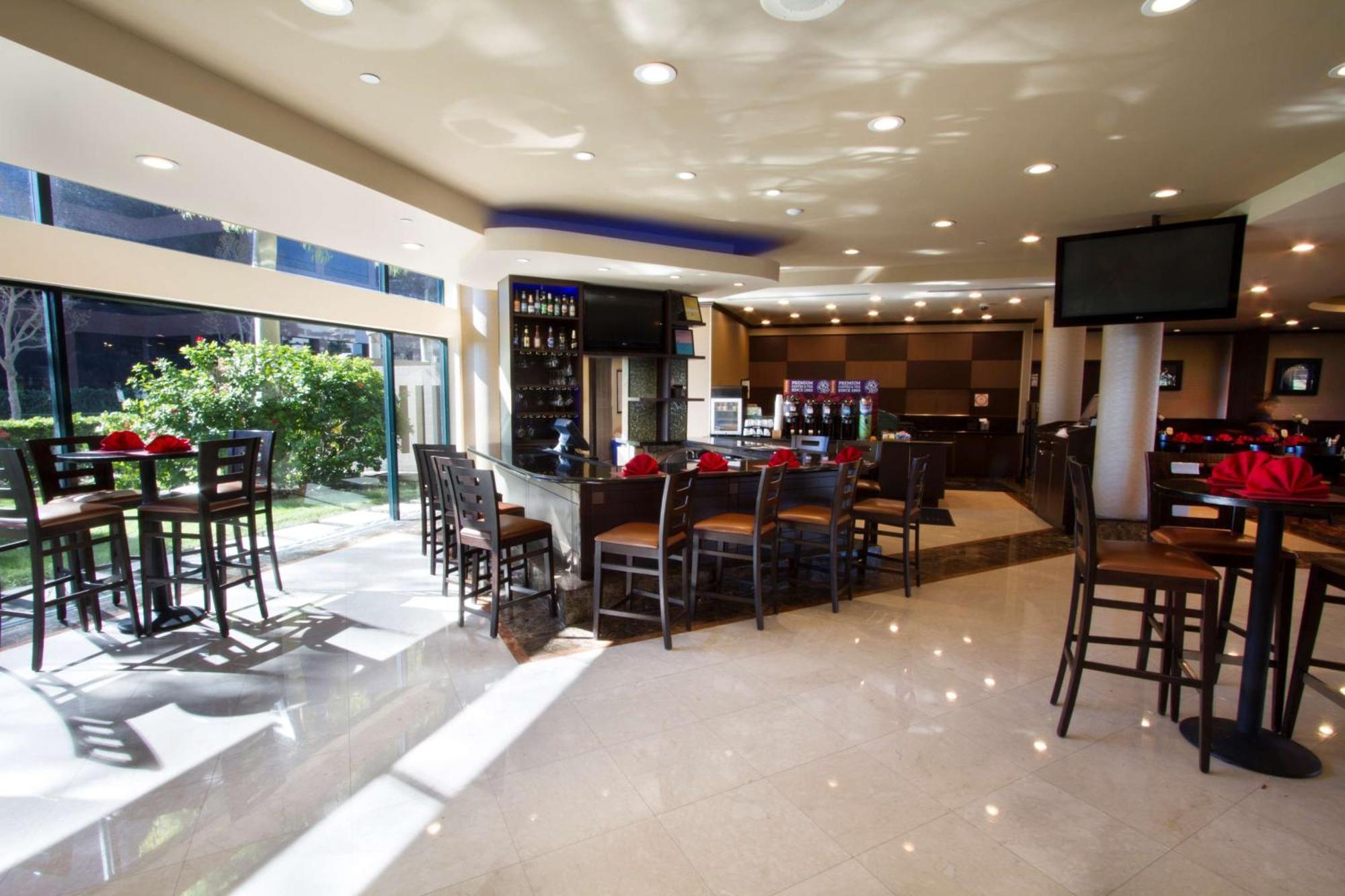 Hotel Doubletree By Hilton Orange County Airport Santa Ana Zewnętrze zdjęcie