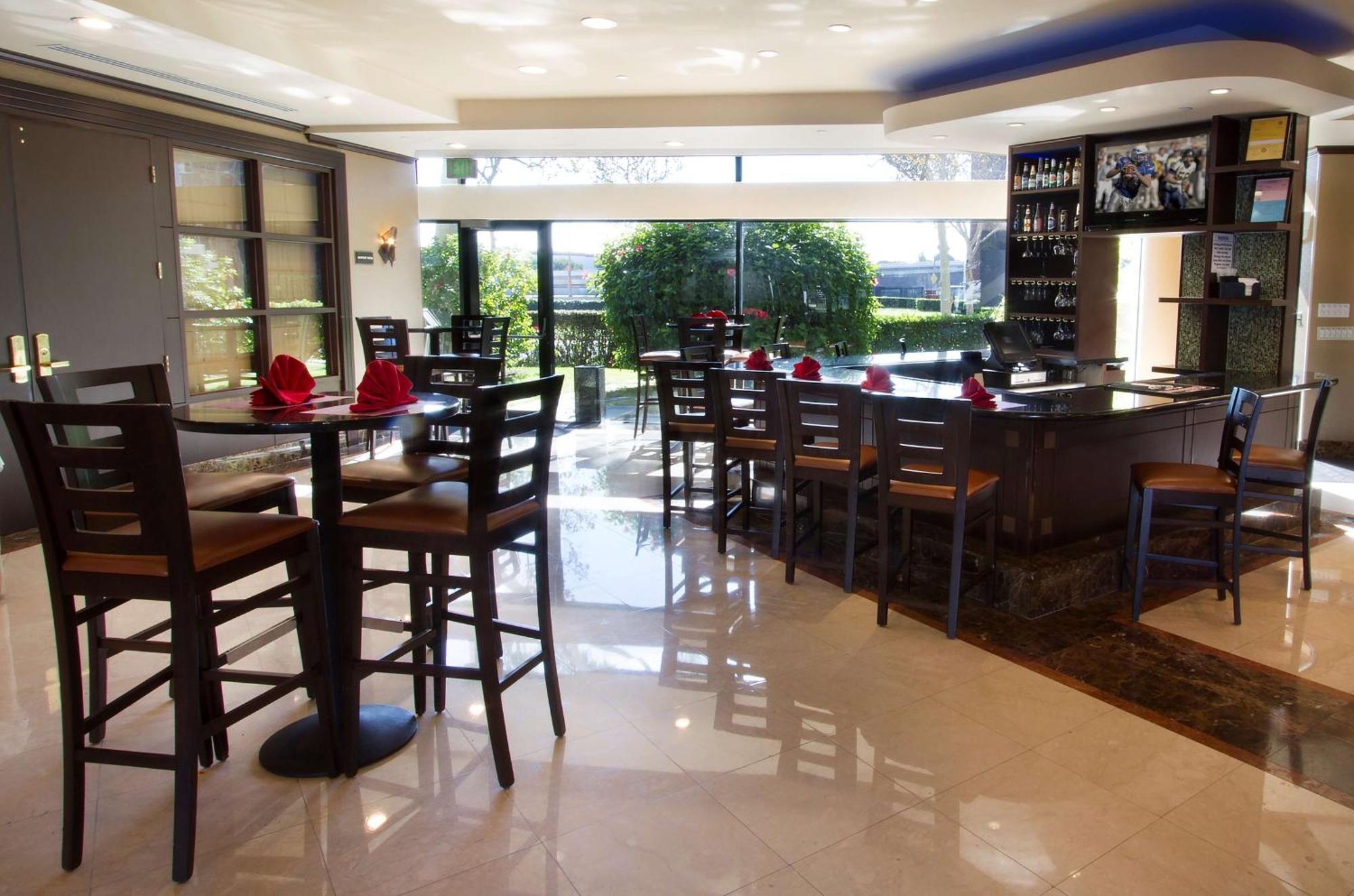 Hotel Doubletree By Hilton Orange County Airport Santa Ana Zewnętrze zdjęcie
