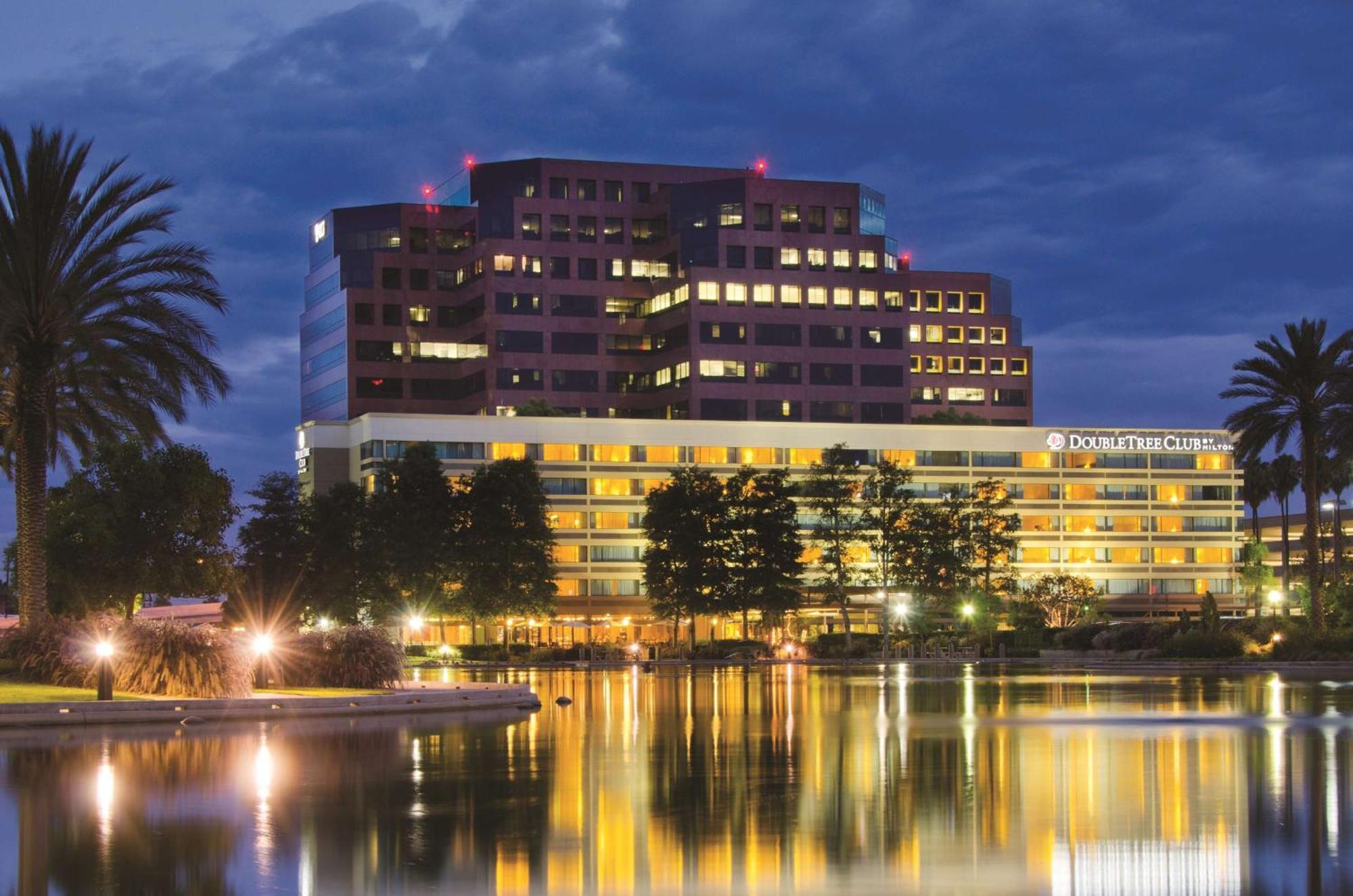 Hotel Doubletree By Hilton Orange County Airport Santa Ana Zewnętrze zdjęcie