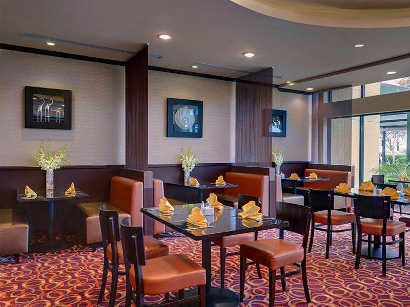 Hotel Doubletree By Hilton Orange County Airport Santa Ana Zewnętrze zdjęcie